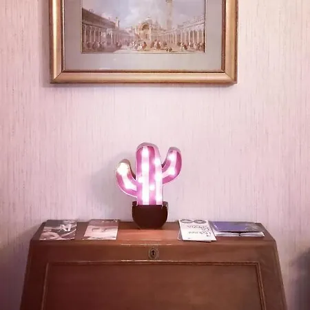 Questa Casa Non E Un Albergo! *