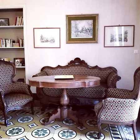 Apartment Questa Casa Non E Un Albergo!