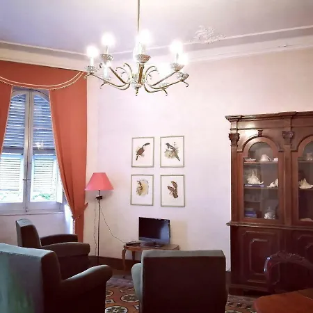 Apartment Questa Casa Non E Un Albergo!